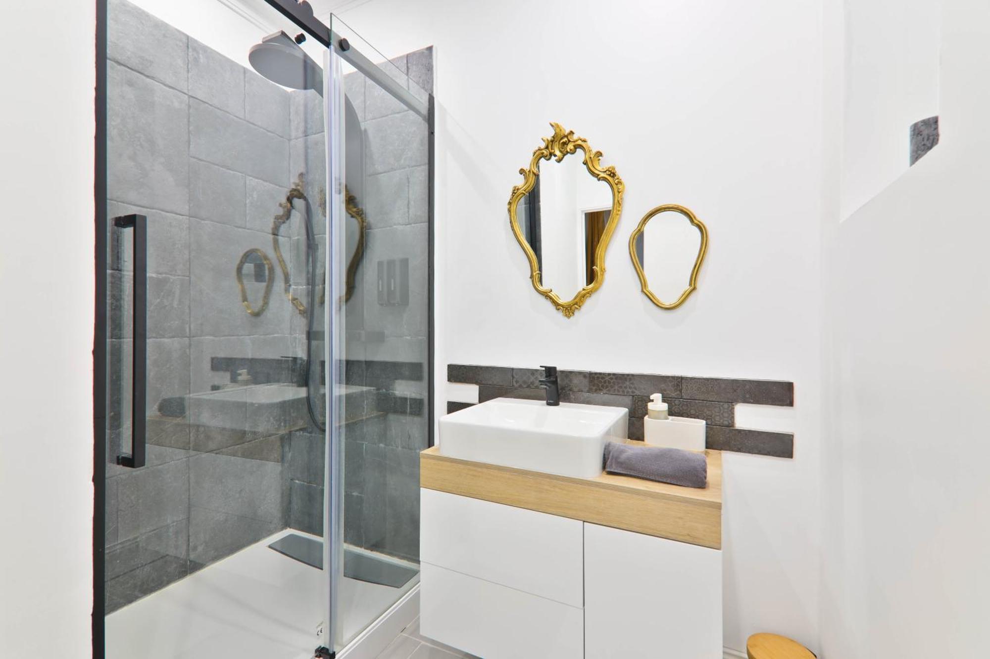 Charmant Appartement Arc De Triomphe Free Netflix パリ エクステリア 写真